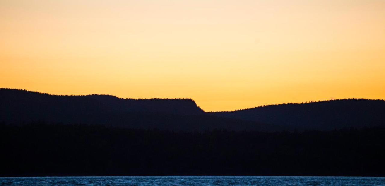 Ulvoe Lakeside Resort Ulvöhamn Екстериор снимка