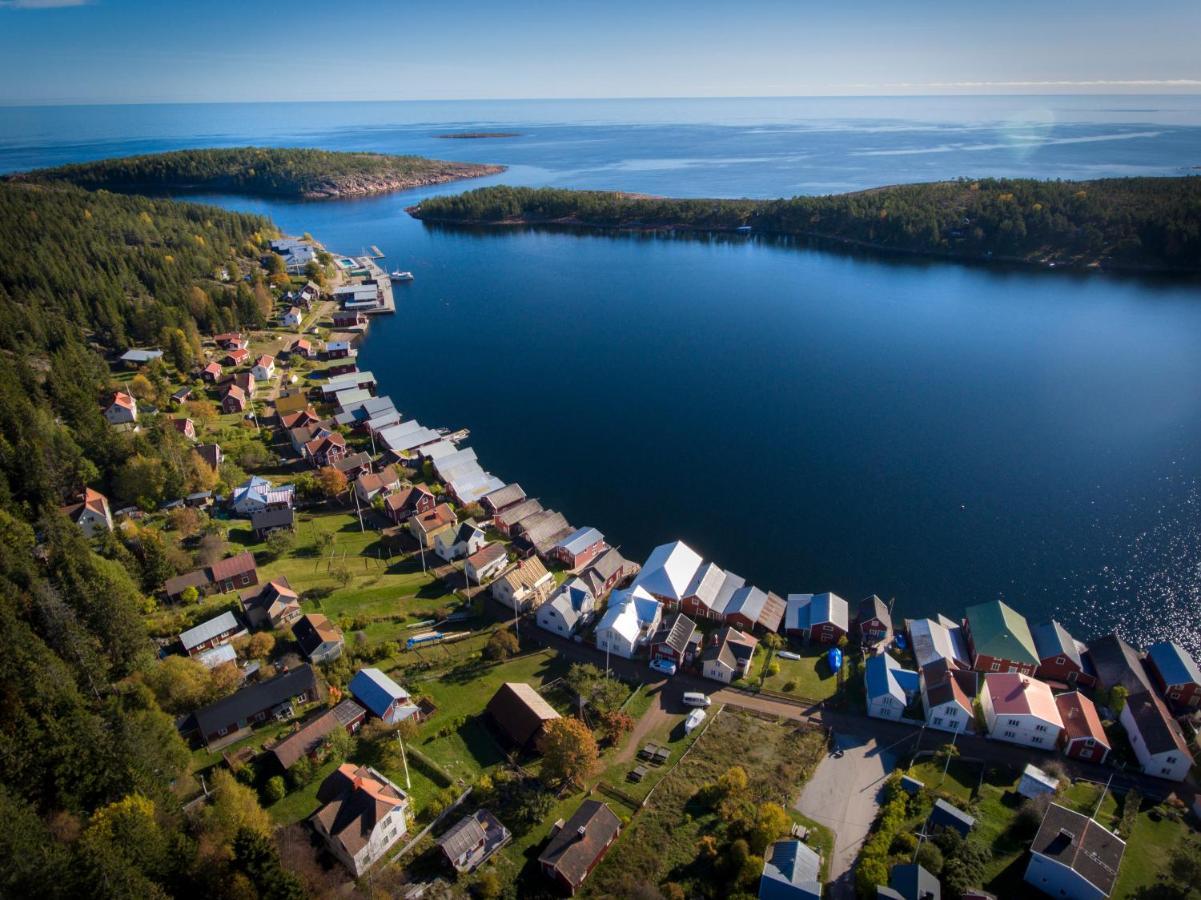 Ulvoe Lakeside Resort Ulvöhamn Екстериор снимка